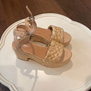 Marc Fisher Raffia Summer Sandals Size 10